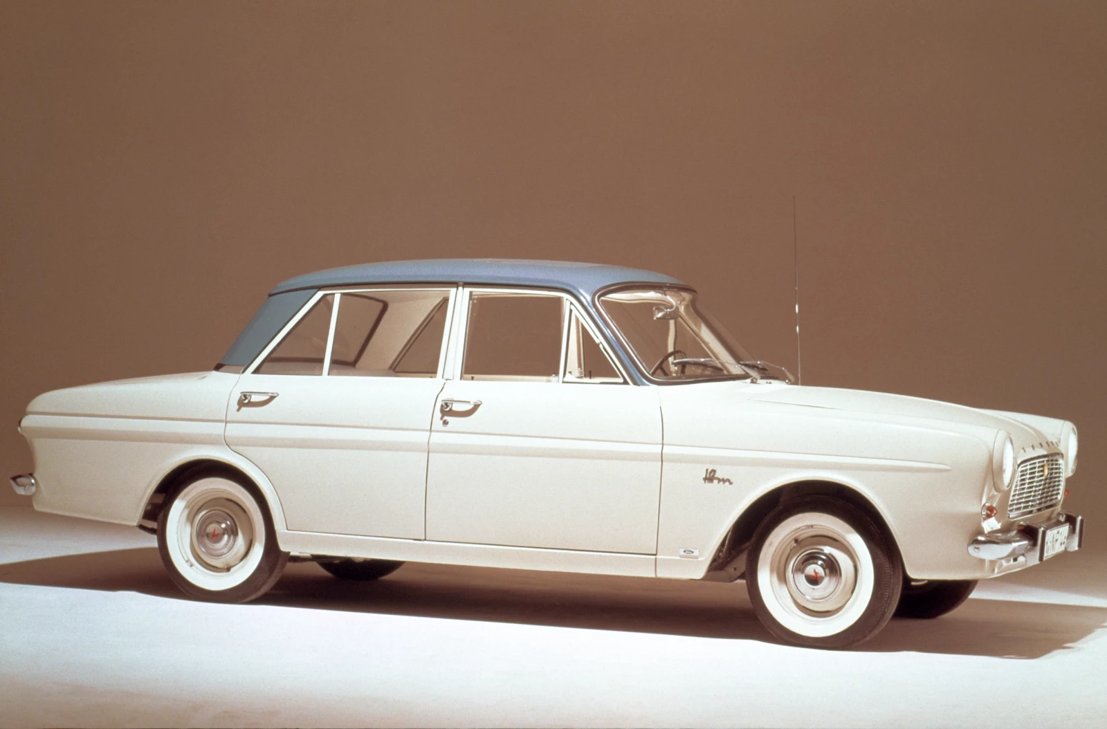 Ford 12m