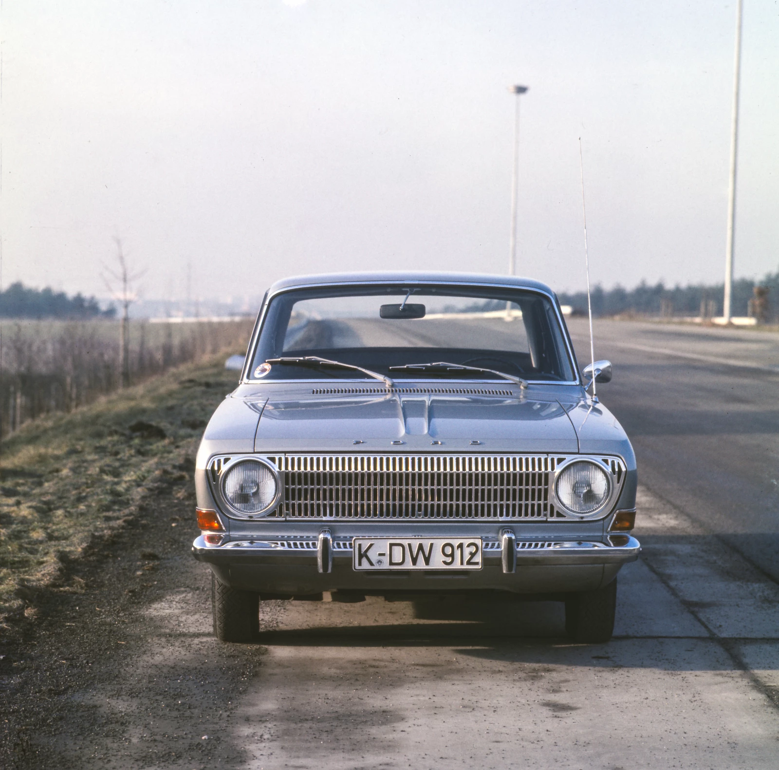 Ford 12m